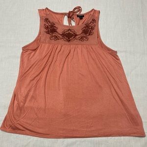 Torrid womens dusty coral jersey cutout embroidered tank top size 00